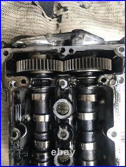 Vauxhall Astra Corsa Combo 1.3 Cdti Rocker Valve cover with the Cam shafts BHA31